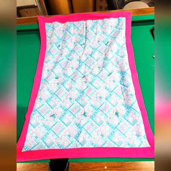 hand sewn tack and pull style baby blanket - Picture 1 of 3